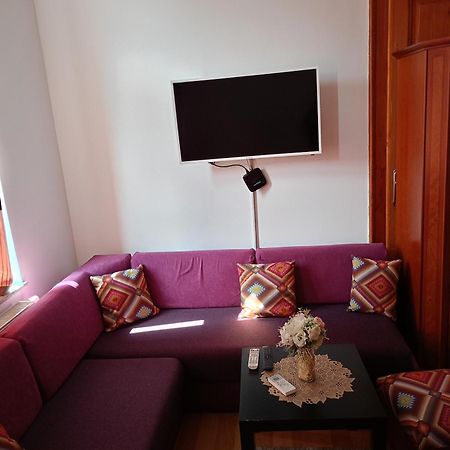 Apartment And Rooms"Tabasnice"Tuzla Centar エクステリア 写真