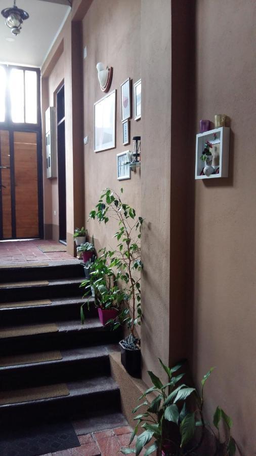 Apartment And Rooms"Tabasnice"Tuzla Centar エクステリア 写真