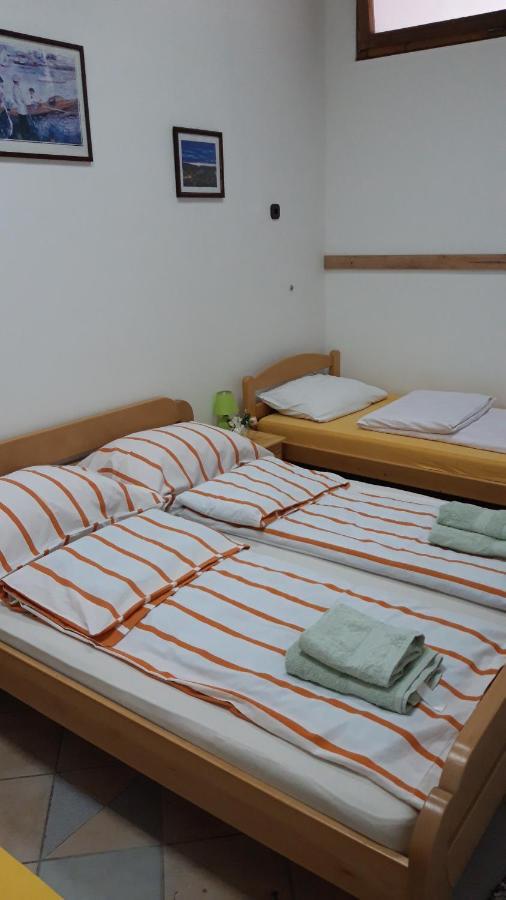 Apartment And Rooms"Tabasnice"Tuzla Centar エクステリア 写真