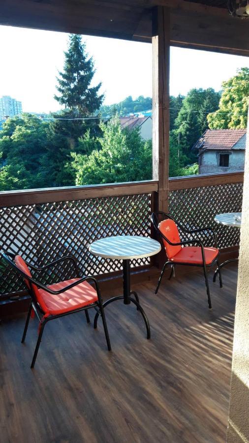 Apartment And Rooms"Tabasnice"Tuzla Centar 部屋 写真