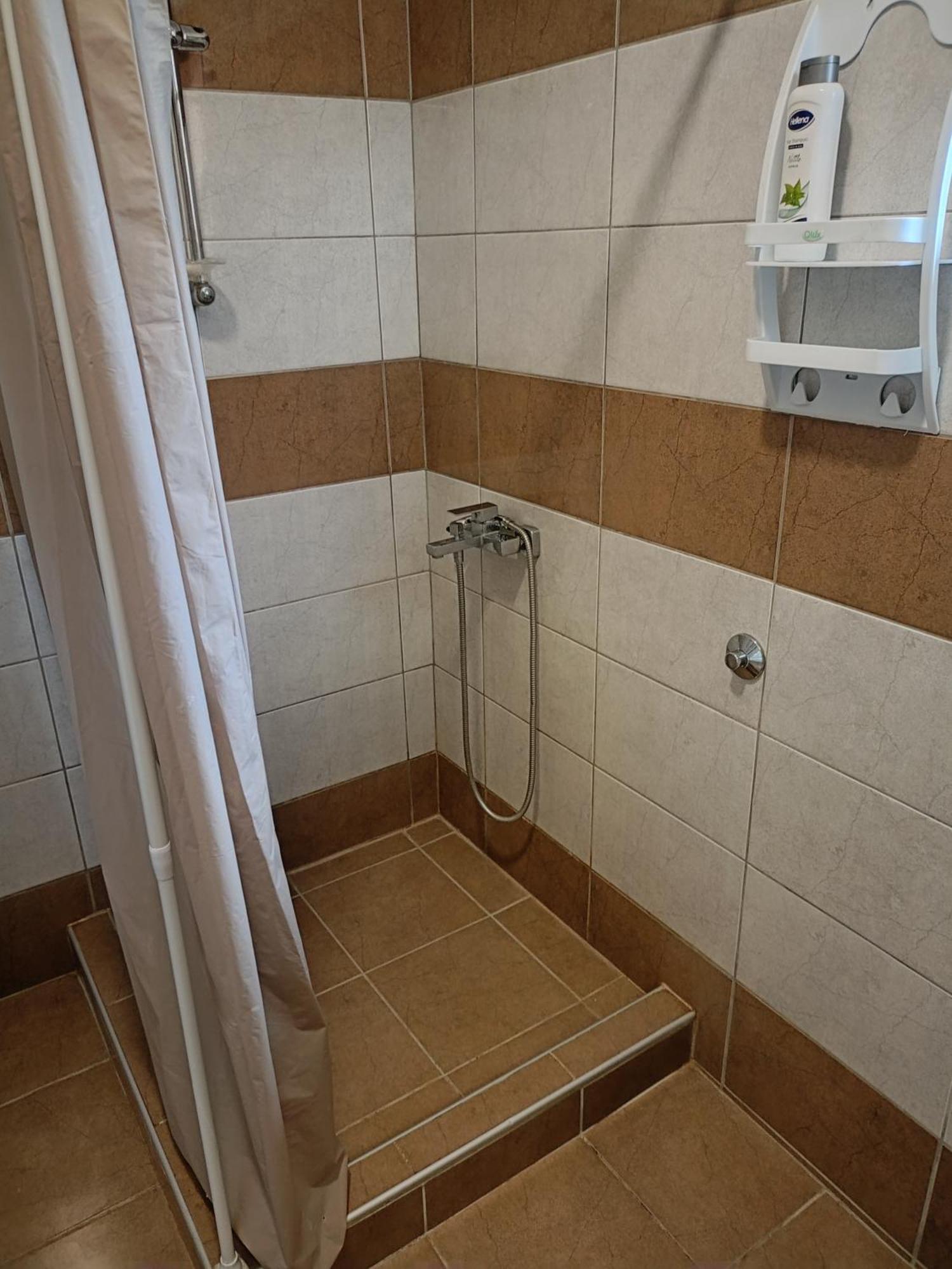 Apartment And Rooms"Tabasnice"Tuzla Centar 部屋 写真
